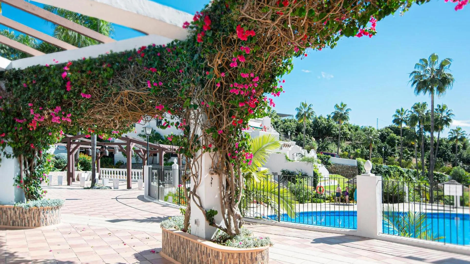 Oasis De Capistrano 23 Apartment Nerja